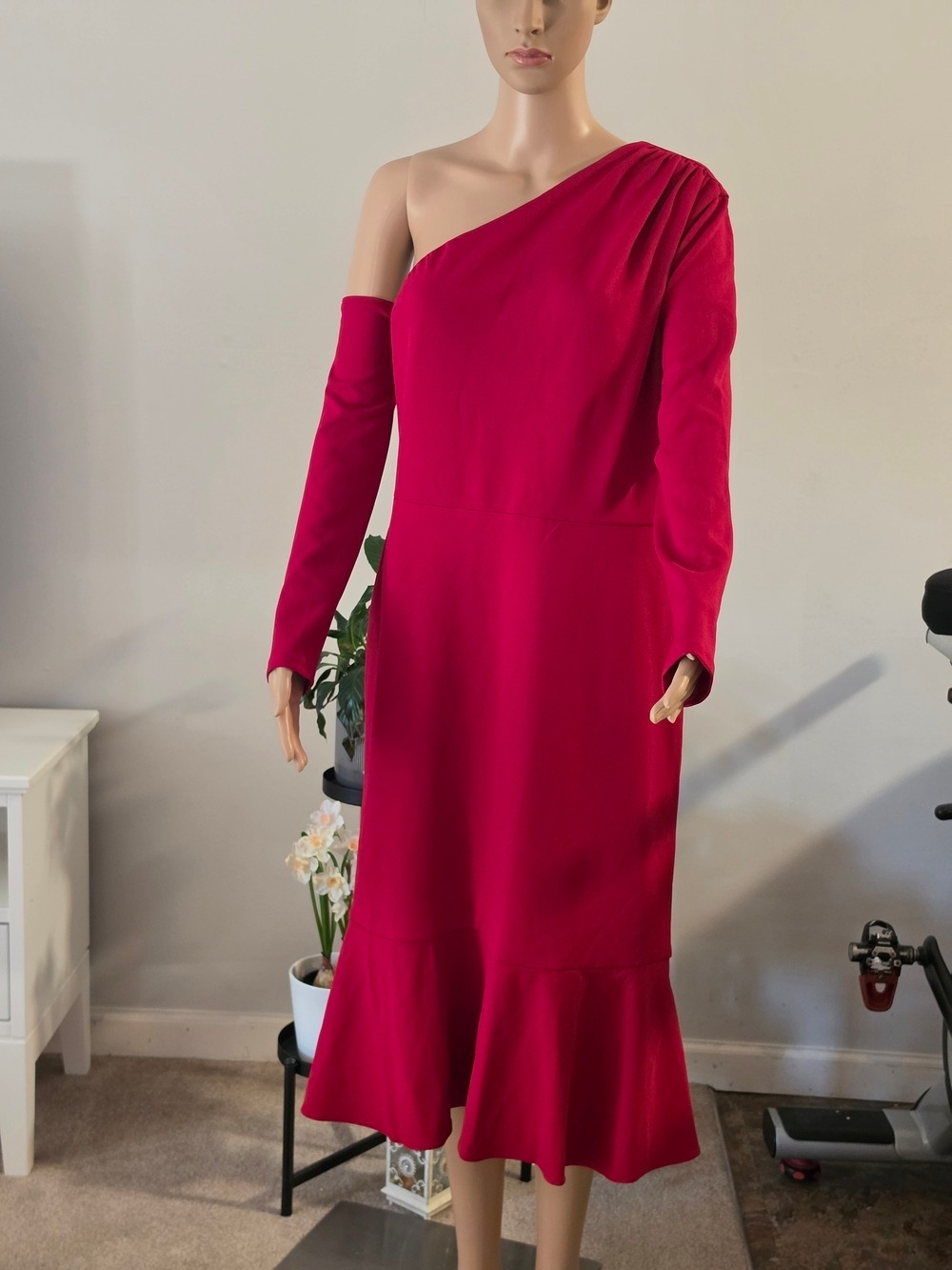 Laundry By Shelli Segal One-Shoulder Magenta Midi Dress